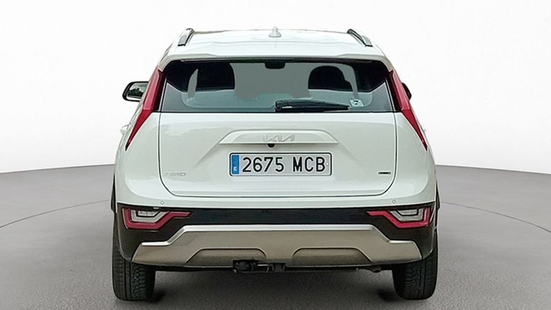 Kia Niro • 2022 • 18,030 km 13