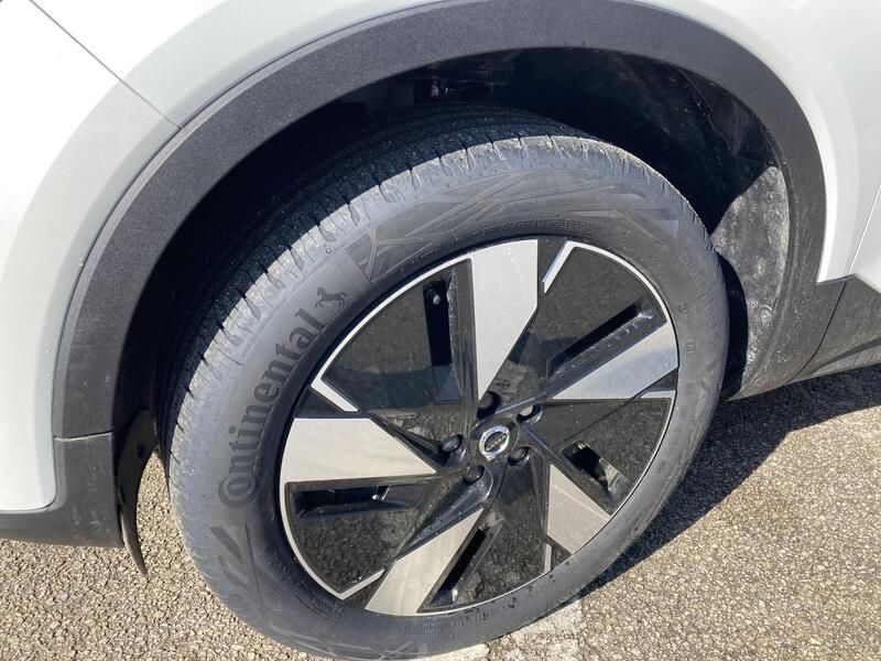 Volvo XC40 • 2023 • 16,708 km 27