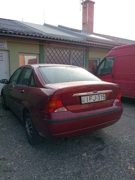 Ford Focus • 2002 • 295,000 km 4