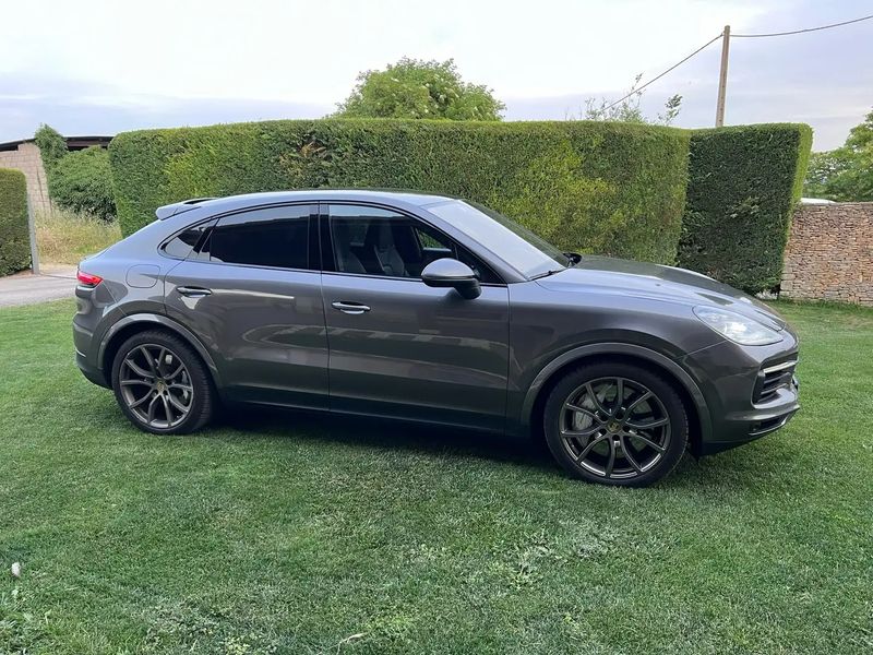 Porsche Cayenne • 2019 • 97,000 km 3