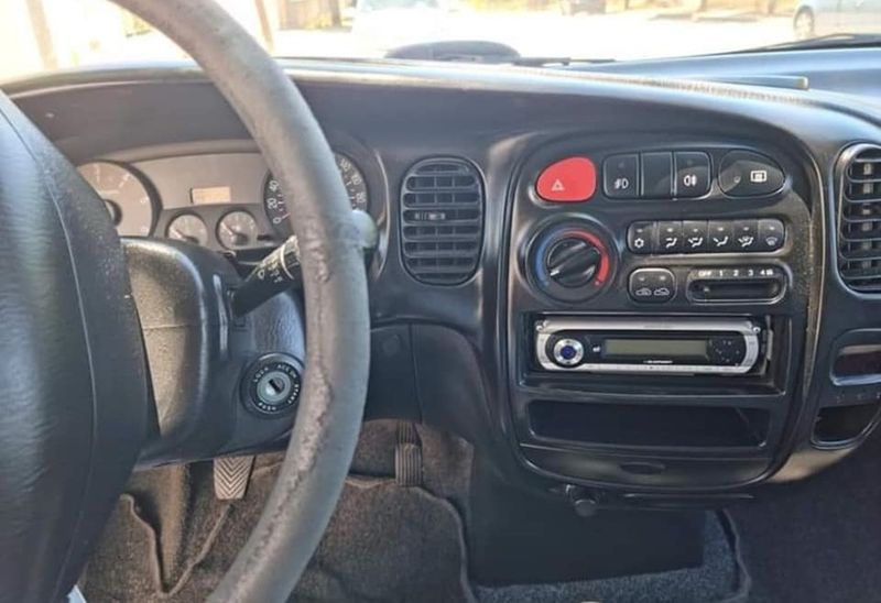 Hyundai H1 • 2007 • 103,000 km 4