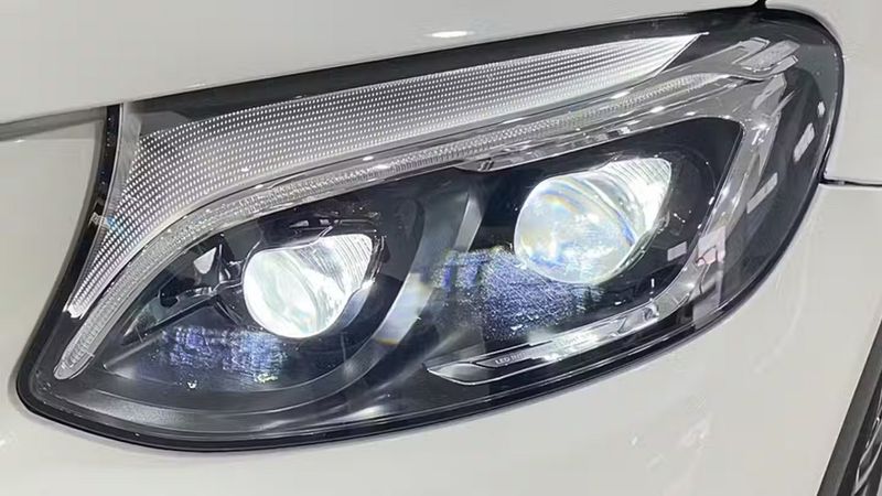 Mercedes-Benz GLC • 2019 • 46,721 km 11