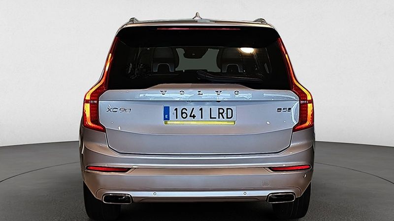Volvo XC90 • 2021 • 99,288 km 9