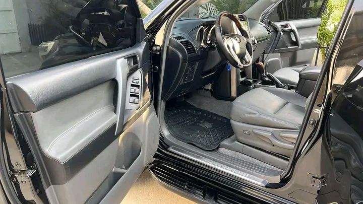 Toyota Land Cruiser • 2020 • 40,000 km 2