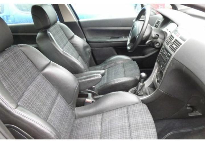 Peugeot 307 • 2008 • 21,342 km 4