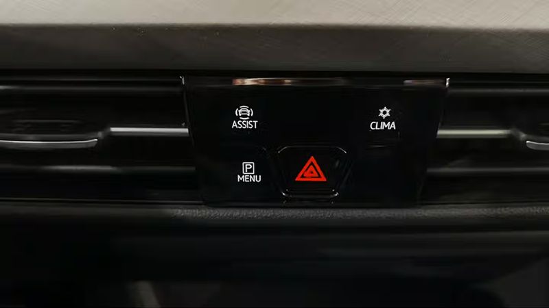 Volkswagen Golf • 2023 • 28,375 km 3