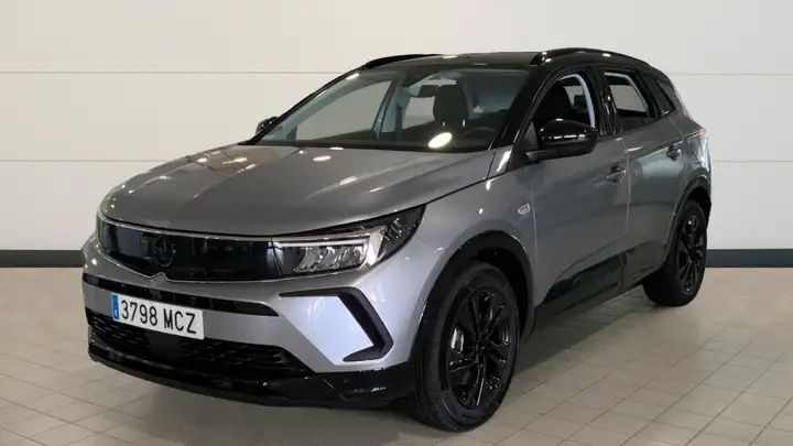 Opel Mokka • 2022 • 2,750 km 1