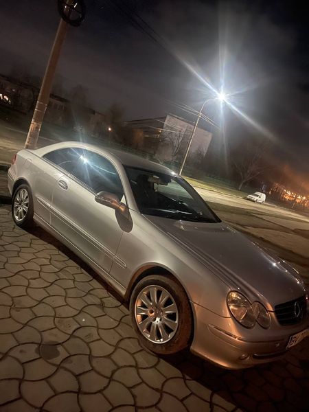 Mercedes-Benz CLK-Class • 2004 • 33,500 km 3