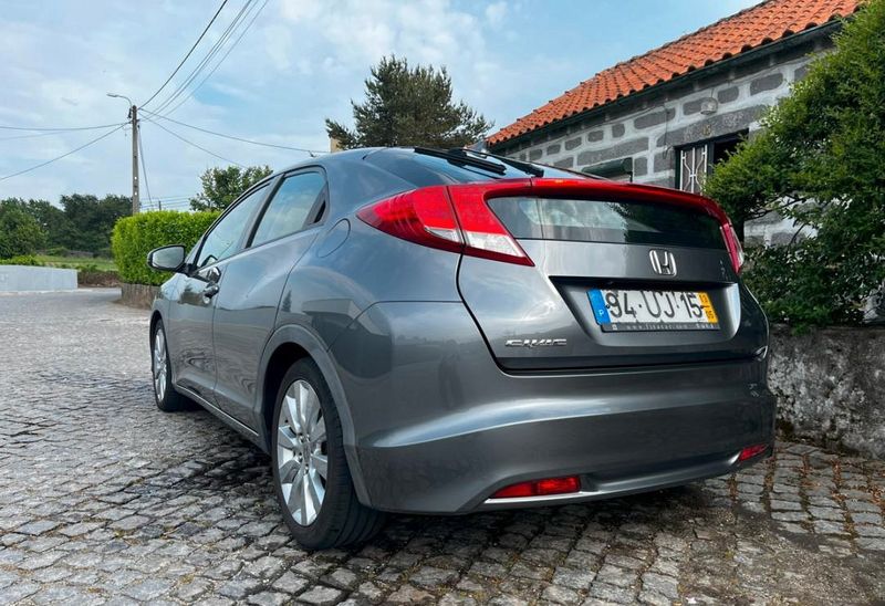 Honda Civic • 2018 • 110,000 km 2