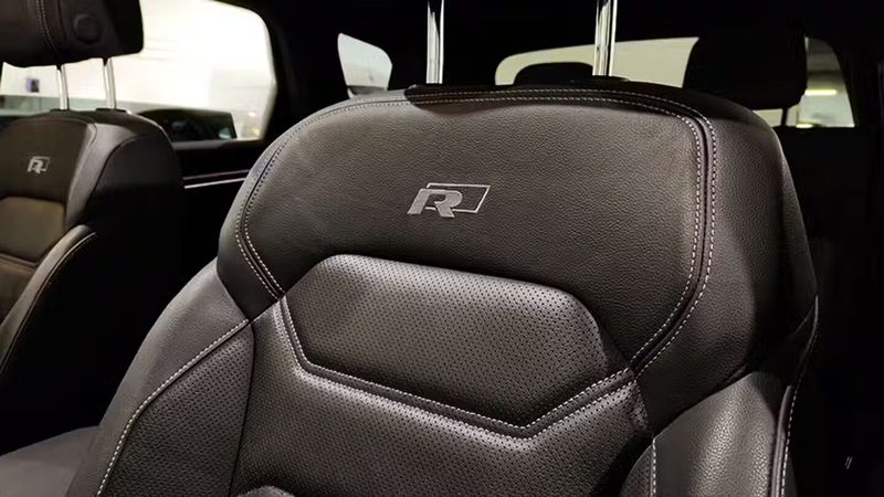 Volkswagen Touareg • 2019 • 94,801 km 8