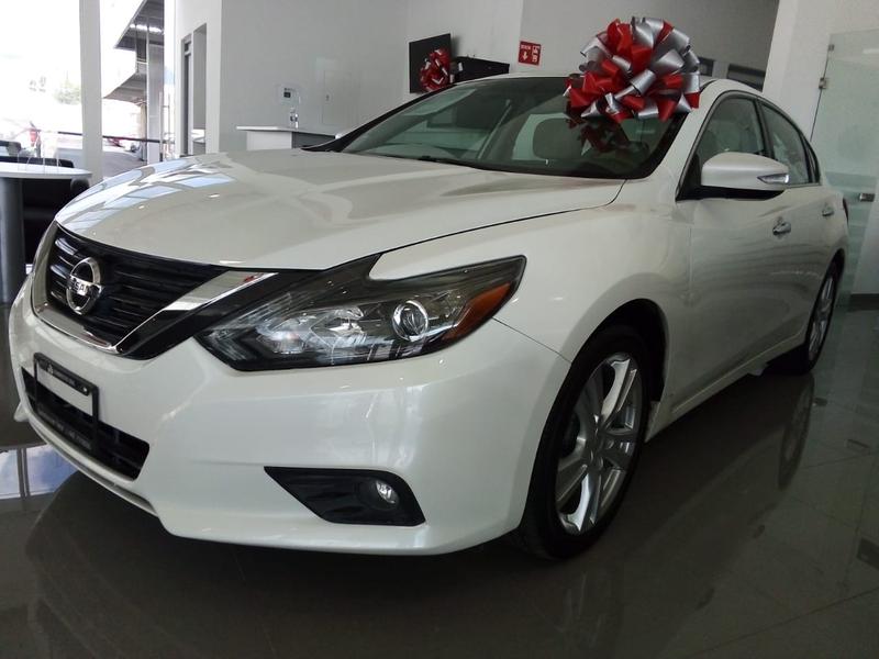 Nissan Altima • 2017 • 86,000 km 15