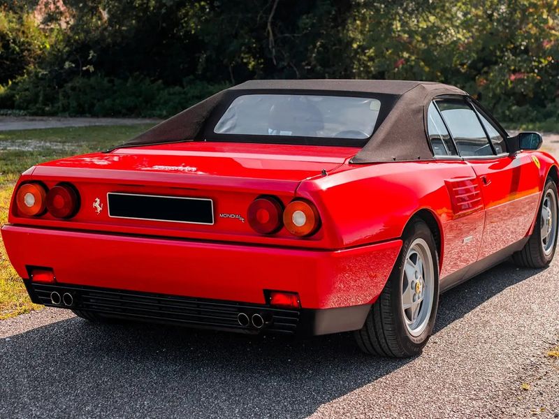 Ferrari FF • 1992 • 31,700 km 7