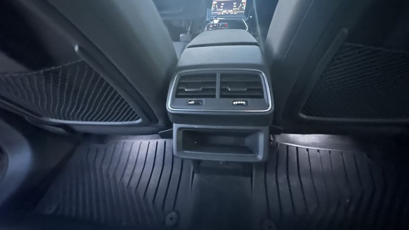 Audi e-tron • 2021 • 28,000 km 20