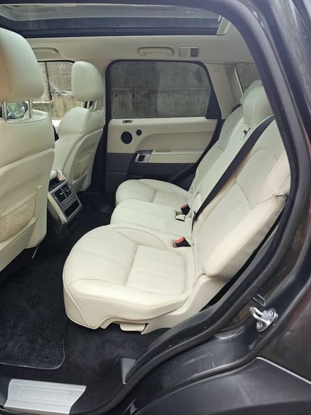 Land Rover Range Rover Sport • 2016 • 184,000 km 5