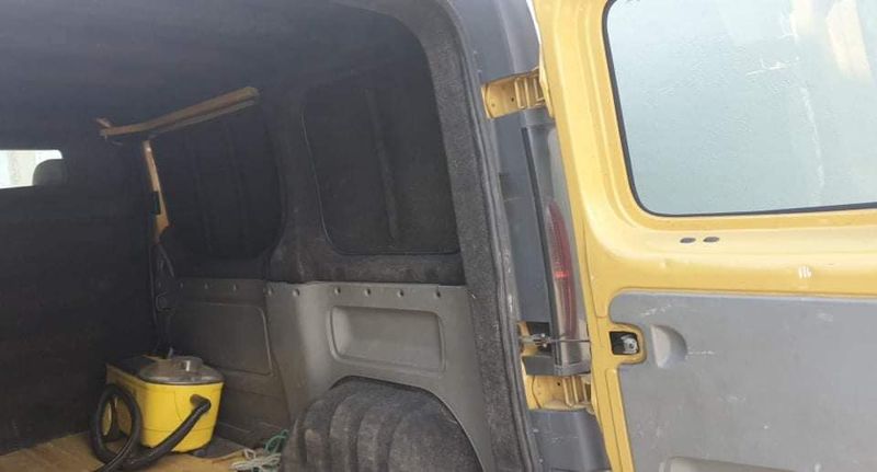 Renault Master • 2002 • 60,000 km 7