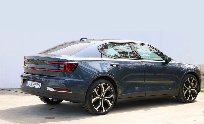 Polestar 2 • 2023 • 17,000 km 3
