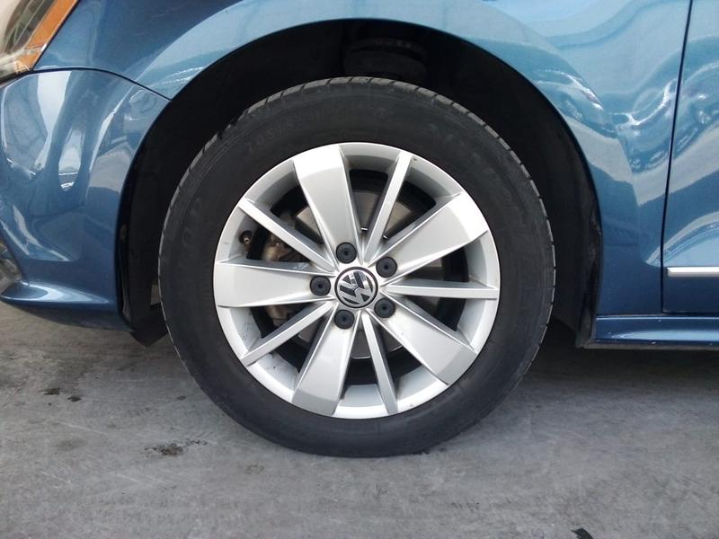 Volkswagen Jetta • 2017 • 63,000 km 3