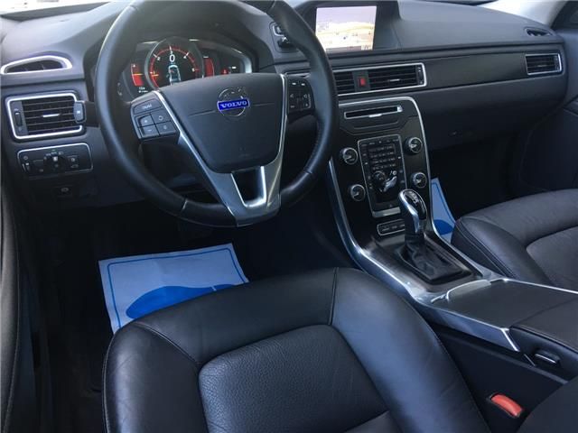 Volvo XC70 • 2014 • 162,000 km 4