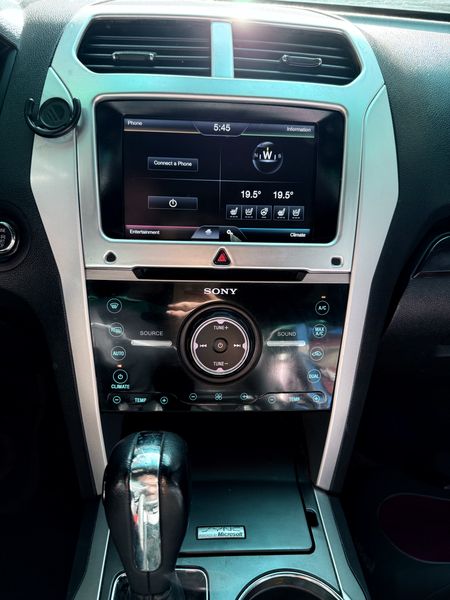 Ford Escape • 2013 • 149,000 km 10