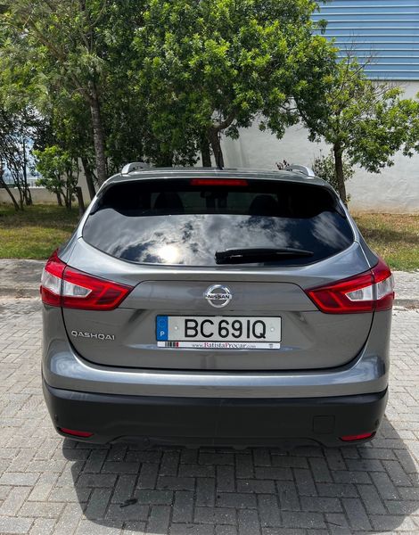 Nissan Qashqai • 2017 • 123,400 km 4