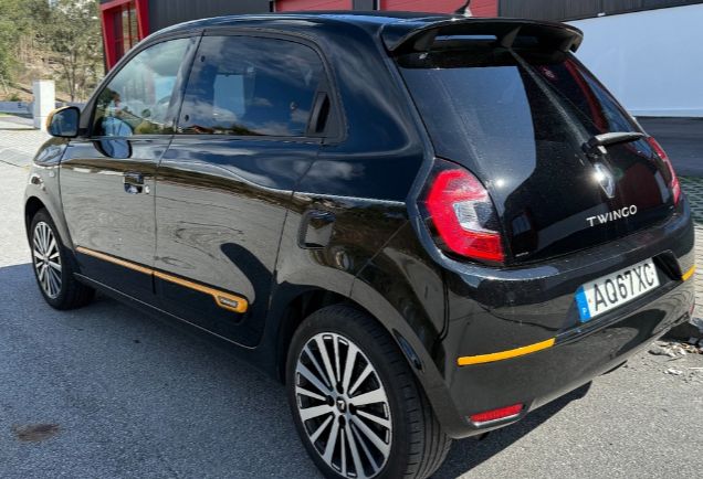 Renault Twingo • 2019 • 71,000 km 2