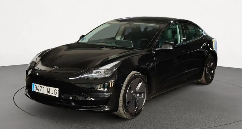 Tesla Model 3 • 2023 • 27,523 km 2