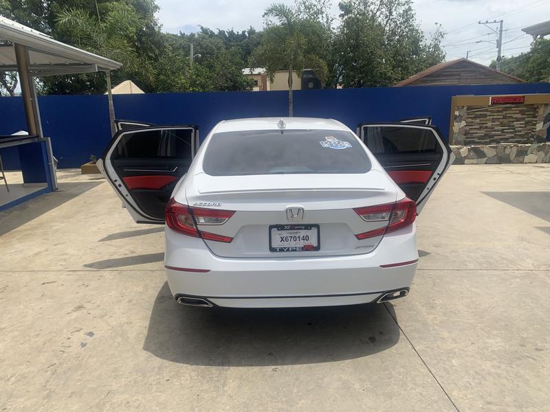Honda Accord • 2018 • 38,000 km 14