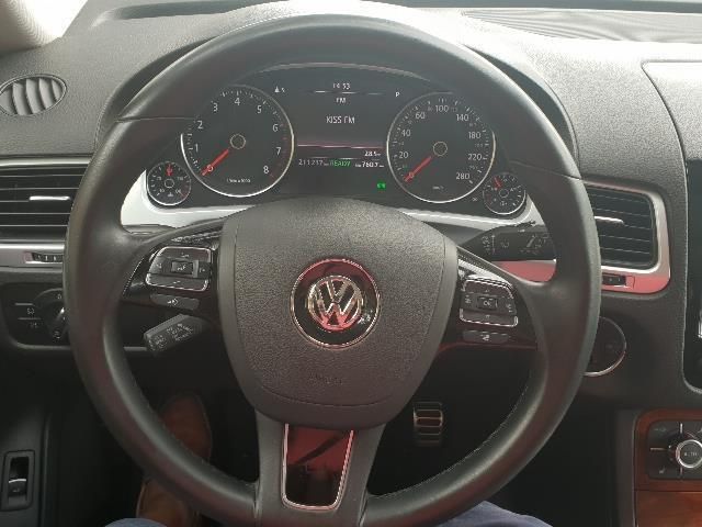 Volkswagen Touareg • 2012 • 175,000 km 7
