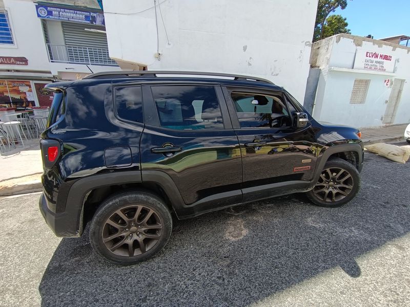 Jeep Renegade • 2016 • 124,000 mi 6