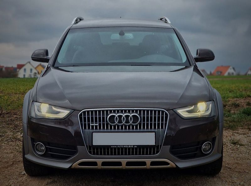 Audi A4 Allroad • 2012 • 169,000 km 2