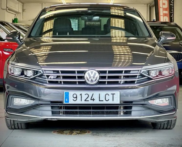 Volkswagen Passat • 2019 • 120,000 km 2
