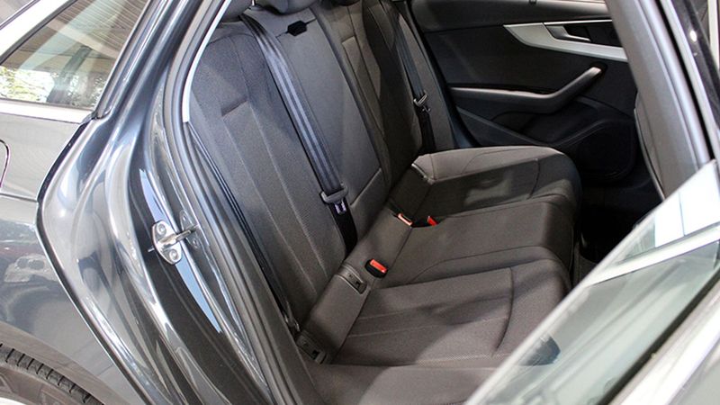 Audi A4 • 2021 • 28,574 km 14