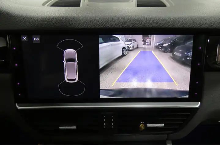 Porsche Cayenne • 2018 • 65,000 km 6