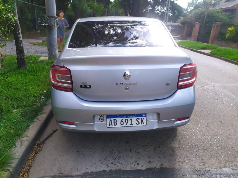 Renault Logan • 2017 • 100,000 km 1