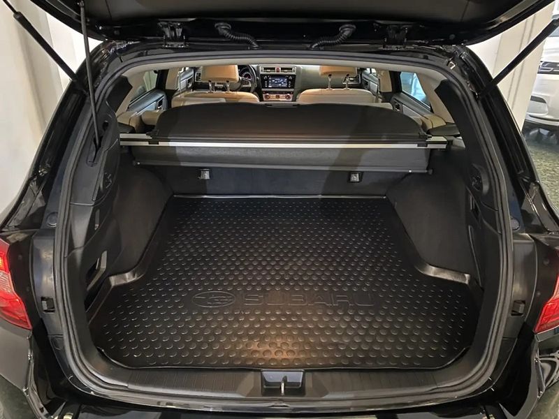Subaru Outback • 2018 • 94,000 km 7