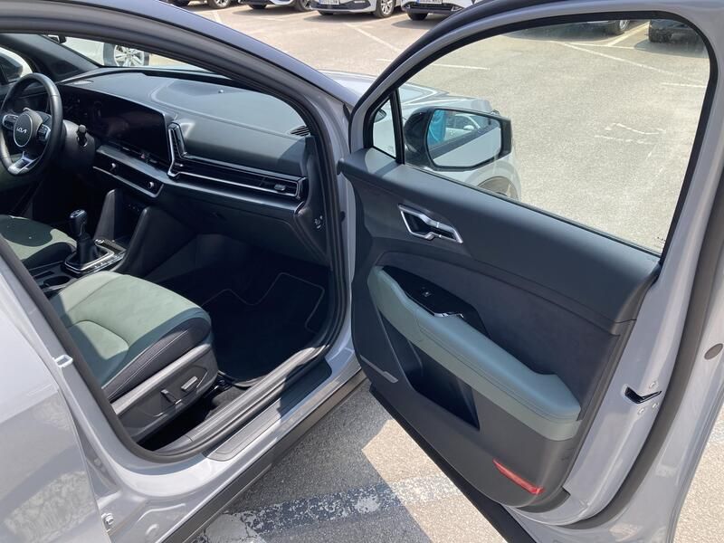 Kia Sportage • 2024 • 4,955 km 24