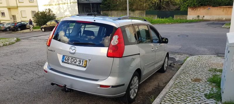 Mazda 5 • 2007 • 237,000 km 2