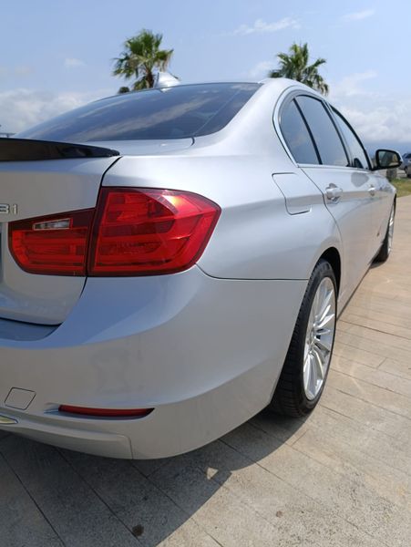 BMW 328i • 2012 • 209,000 km 3