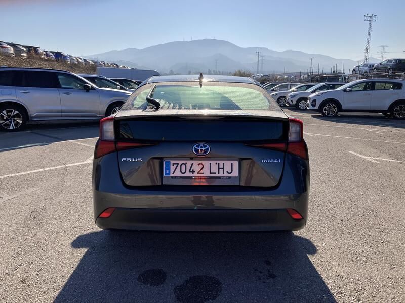 Toyota Prius • 2020 • 40,988 km 3