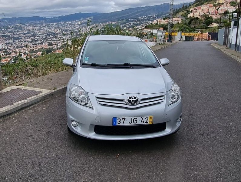 Toyota Auris • 2010 • 227,000 km 2