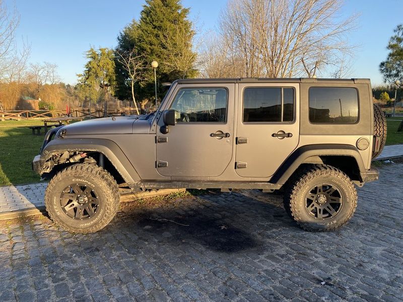 Jeep Wrangler • 2010 • 125,000 km 3