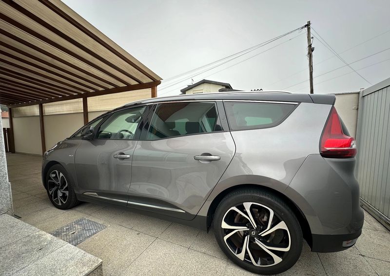 Renault Grand Scenic • 2017 • 48,000 km 5
