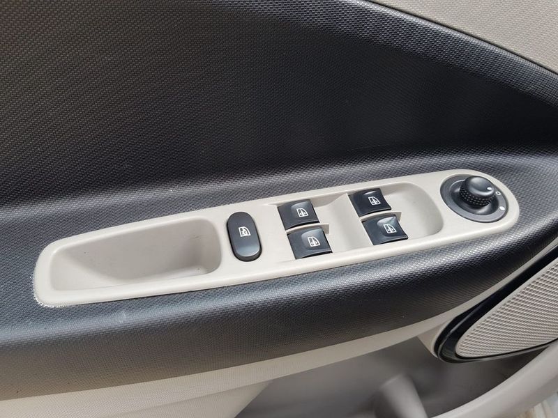 Renault Zoé • 2015 • 135,000 km 7
