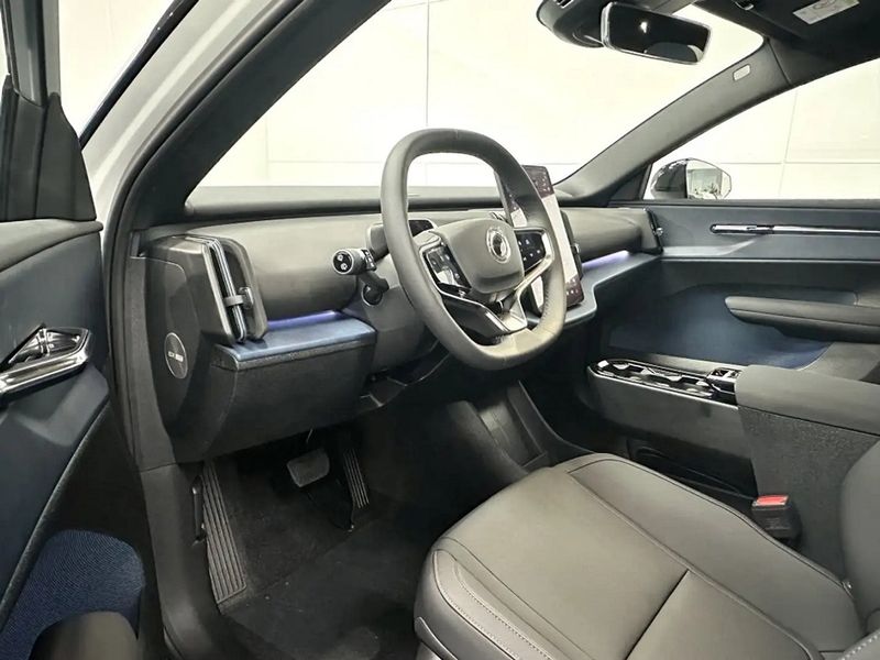 Volvo XC • 2024 • 21,000 km 15