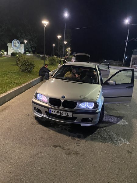 BMW 3 Series • 2002 • 245,000 km 2