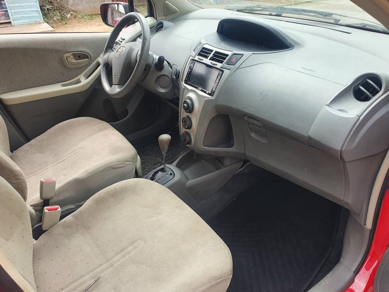 Toyota Vitz • 2008 • 87,643 km 2