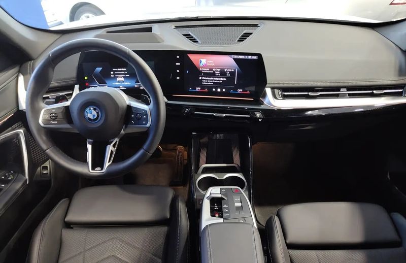 BMW X1 • 2024 • 9,966 km 7