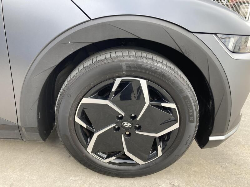 Hyundai Ioniq Electric • 2023 • 15,364 km 10