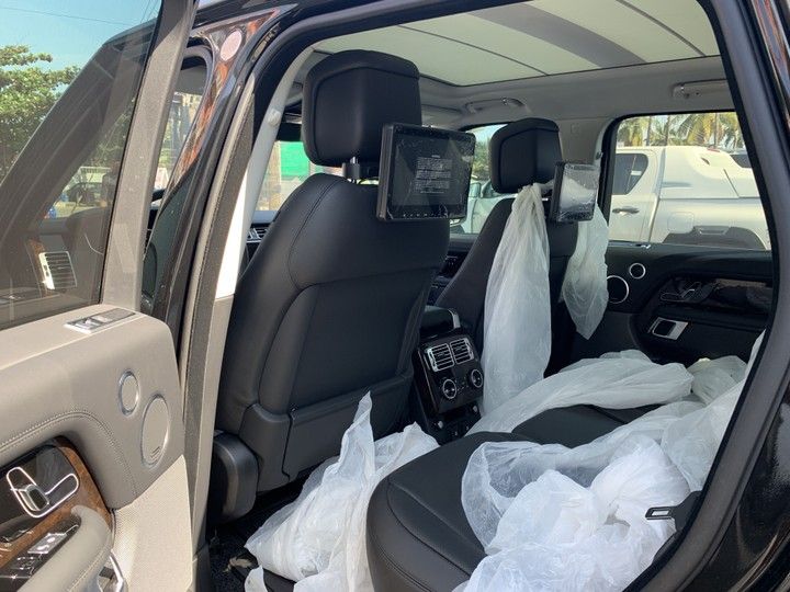 Land Rover Range Rover Sport • 2020 • 2 km 2