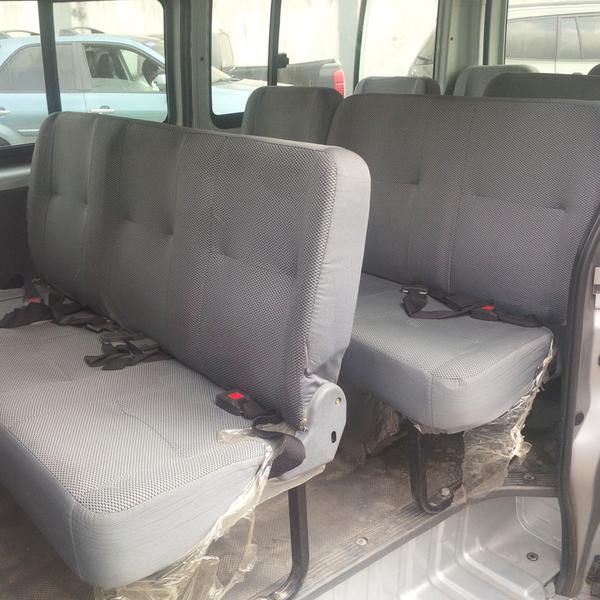 Toyota Hiace • 2010 • 40,938 km 4